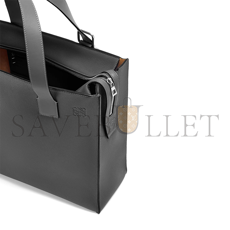 l*ew* buckle zip tote in soft grained calfskin b692k99x03 (36.5*33.5*13cm)